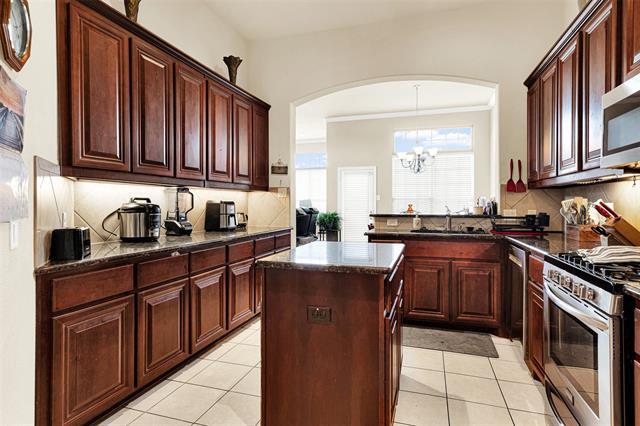 Building Photo - 6614 Eagle Nest Dr