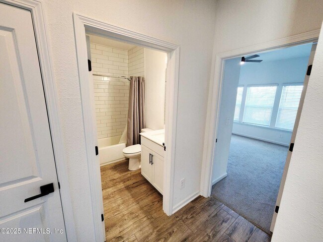 Building Photo - 577 Archstone Wy