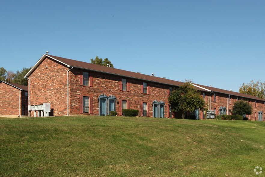 Primary Photo - Rosewood Manor
