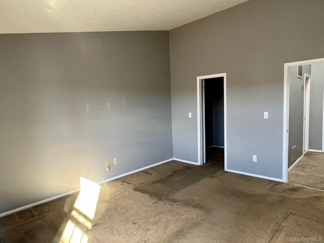 Building Photo - 3917 Whispering Hills Dr