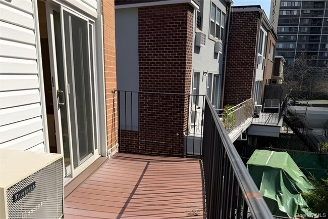 Building Photo - 209-16 23rd Ave