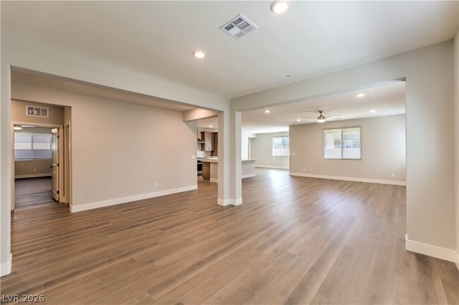 Building Photo - 497 Chestnut Falcon Ave