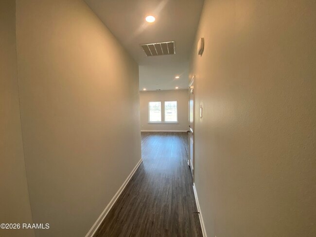 Building Photo - 15819 Olive Grv Dr