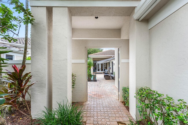 Building Photo - 6673 NW 24th Terrace