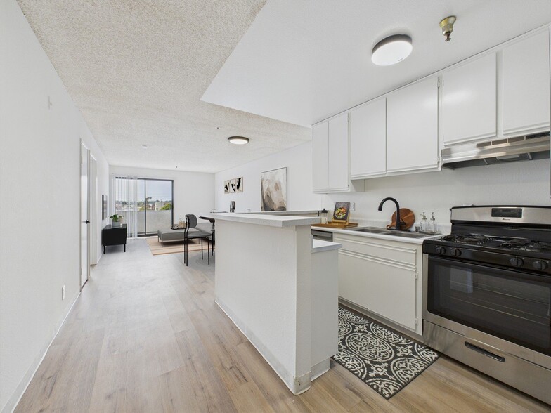Primary Photo - Keystone Apartments