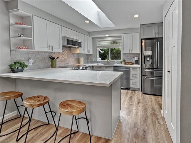 Building Photo - 13316 NE 137th Pl