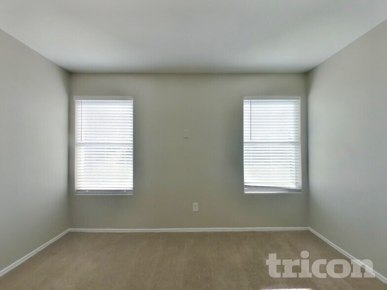 Building Photo - 614 Harpswell Ln