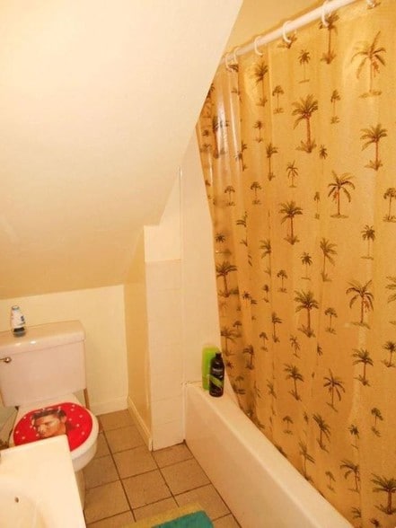 Building Photo - 86 Linden St