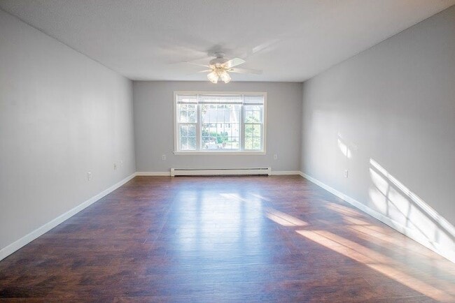 Building Photo - 50 Brookside Dr