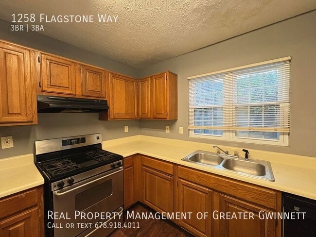 Building Photo - 1258 Flagstone Way NW