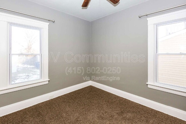 Building Photo - 3102 Montclair Ave