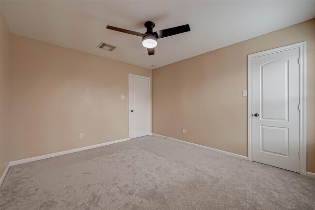 Building Photo - 21831 Mount Hunt Dr