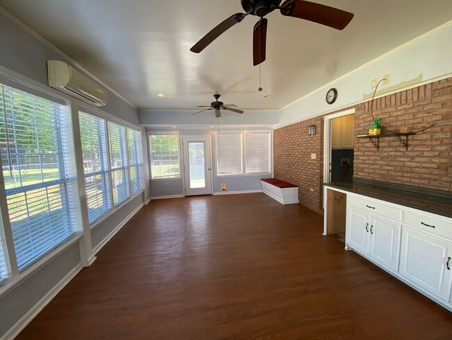 Building Photo - 3/2 in Prattville Daniel Pratt Schools