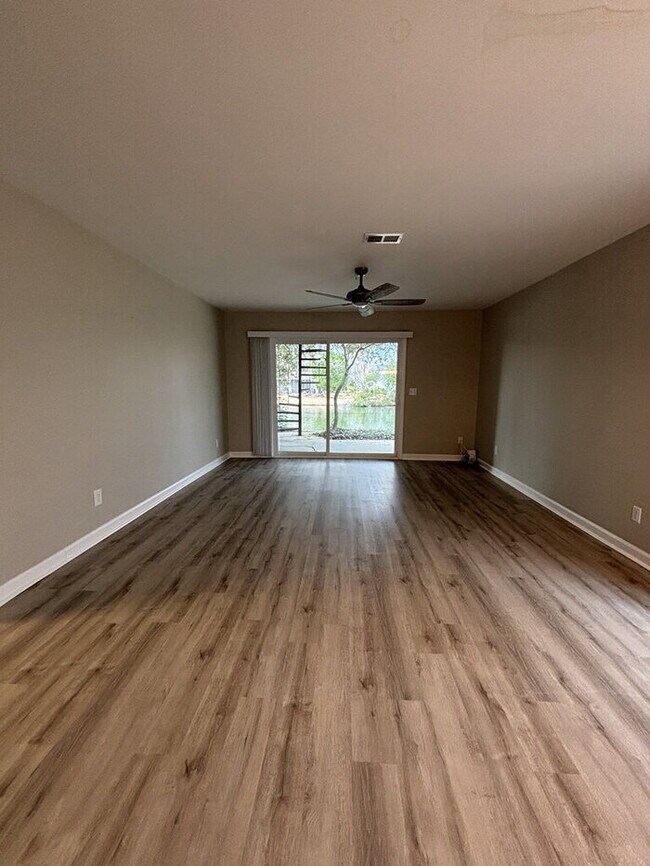 Building Photo - 8483 Yadkin Cir