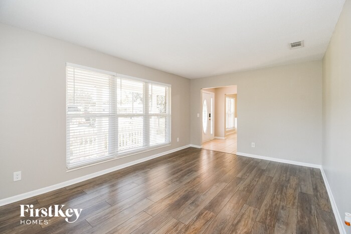 Building Photo - 8801 Coventry Ct