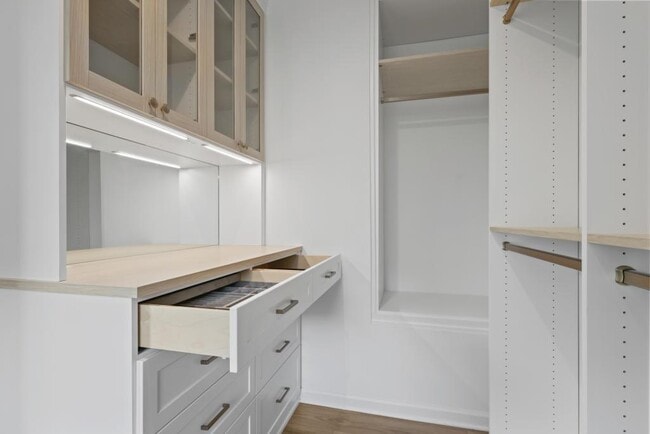 Building Photo - 121 Chestnut Cir