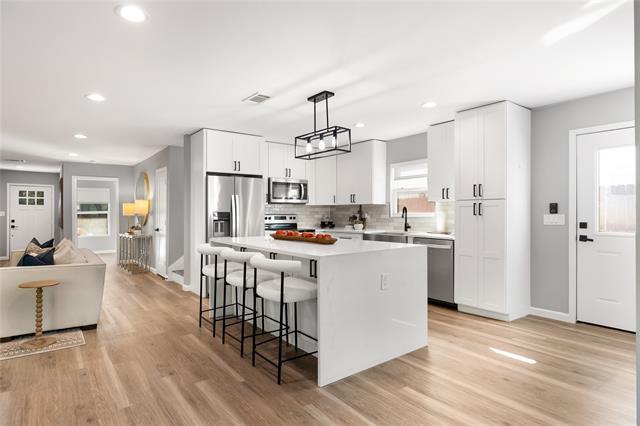 Building Photo - 2728 Livingston Ave