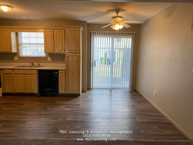 Building Photo - SOUTH GARDEN TOWNHOMES