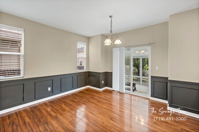 Building Photo - CHARMING, RECENTLY REMODELED 3BD HOME w/ E...