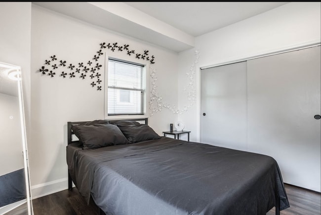 Building Photo - Newly Remolded Two Bedroom Home Located near 21st Street and Riverside Dr - Section8 Welcomed