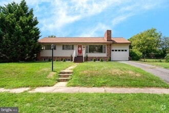 Building Photo - 3908 Melvern Pl