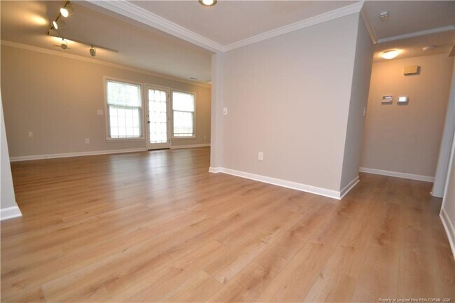 Building Photo - 3111 Morningside Dr
