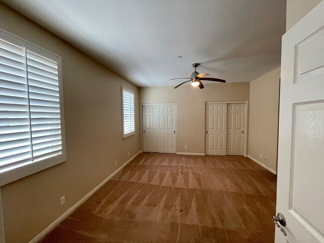 Building Photo - Condo Located in the Gorgeous Columbus Grove