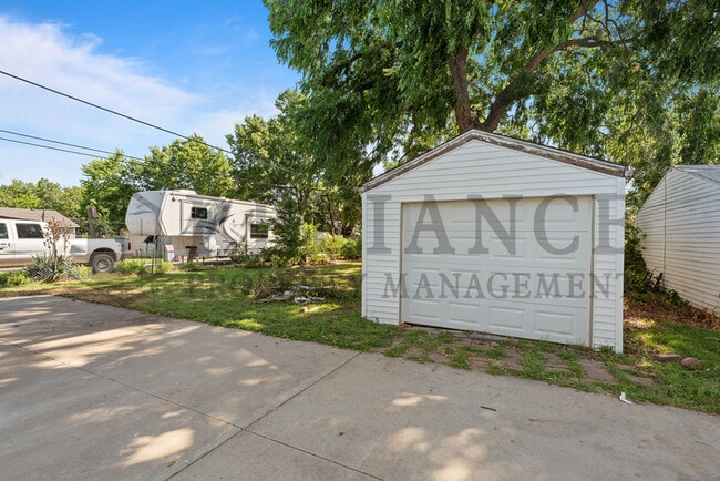 Building Photo - 1430 S Martinson St