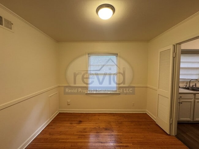Building Photo - 4770 Verne Rd