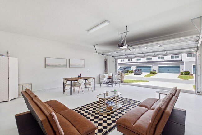 Building Photo - 3BR Center Lake Townhome | 2-Car Garage, Loft & Resort-Style Amenities