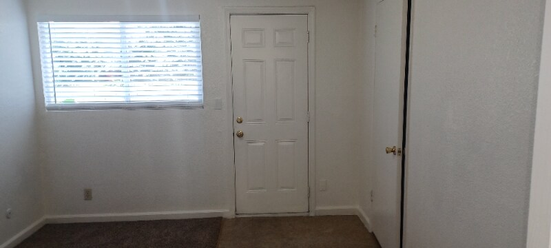 Building Photo - 210 W Dakota Ave