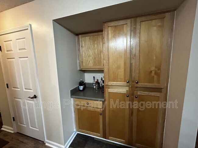 Building Photo - 1121 Harts Ridge Dr