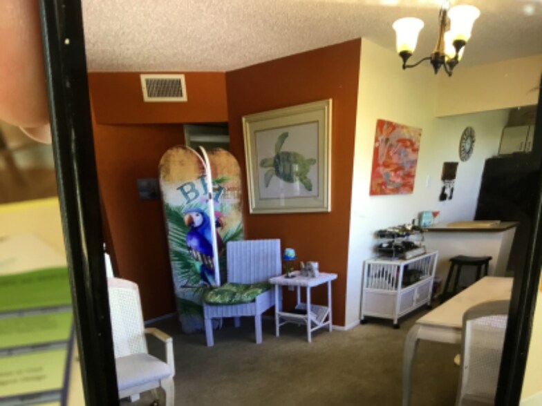 Primary Photo - 4460 Ironwood Cir