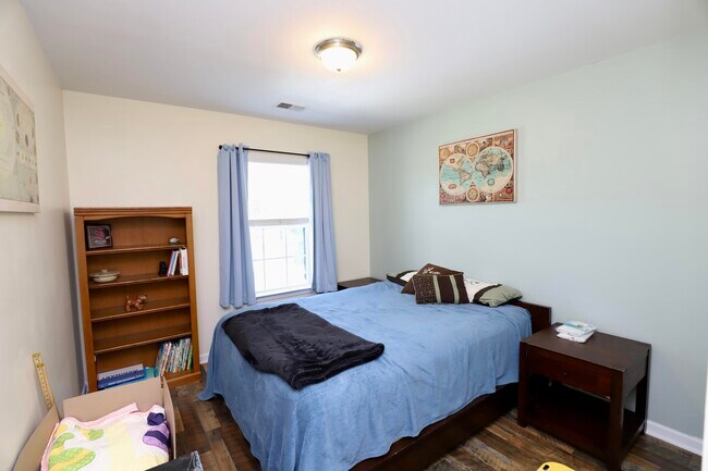 Building Photo - 71 Carina Ln