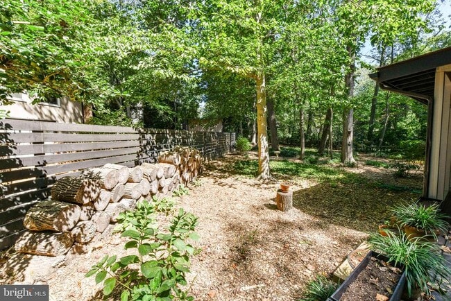 Building Photo - 3318 Mantua Dr