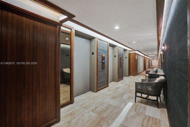 Building Photo - 1000 Quayside Terrace