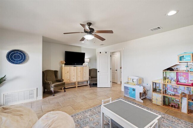 Building Photo - 4900 Turnback