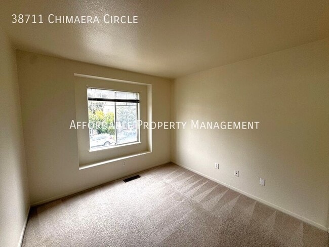 Building Photo - 38711 Chimaera Cir