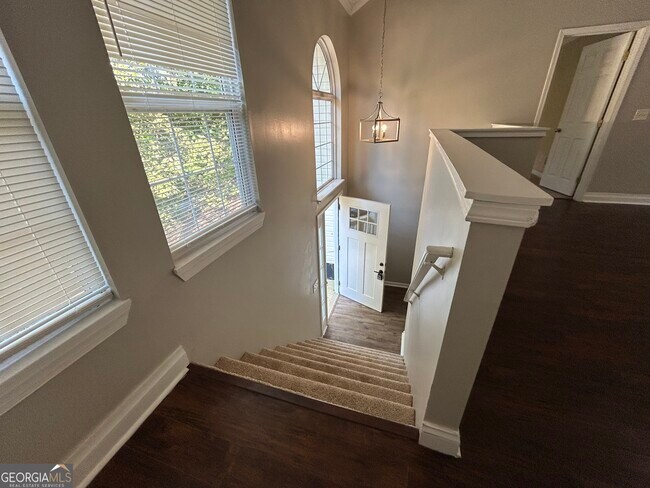 Building Photo - 7130 Highbrook Cir E