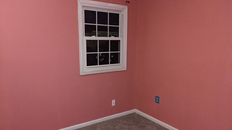 Smallest Bedroom A - 46824 Flower Dr