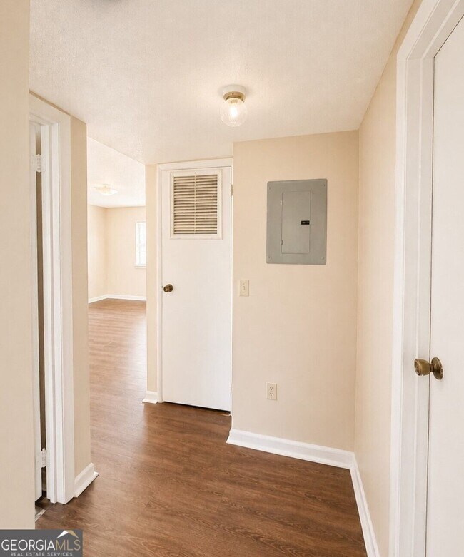 Building Photo - 109 Seaparc Cir