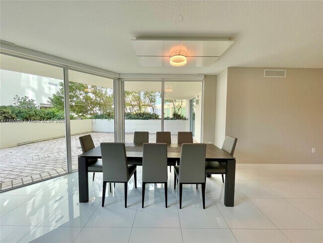Building Photo - 150 Sunny Isles Blvd