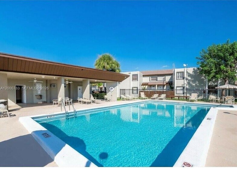 Building Photo - 9970 NW 9th Street Cir