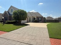 Building Photo - 769 Dumaine Dr