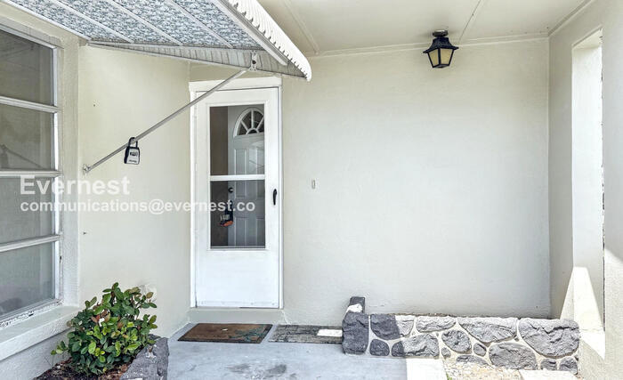 Building Photo - 3313 Ottway Dr