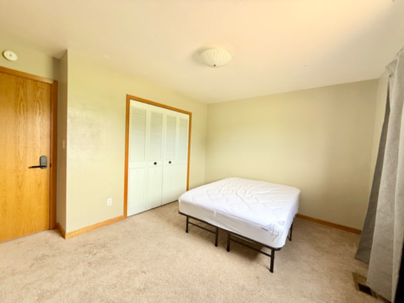 Building Photo - 301 W Mangrum Dr