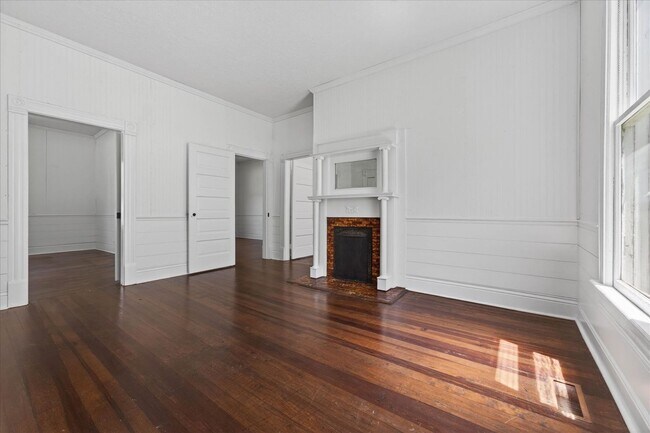 Building Photo - 132 S McPherson St