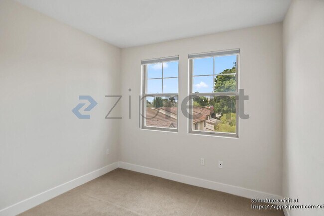 Building Photo - 31 Catania Common