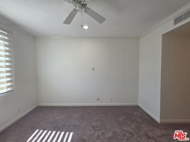 Building Photo - 8505 Gulana Ave