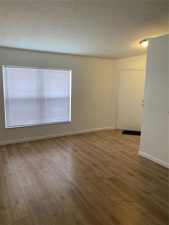 Building Photo - 705 Rollins Dr